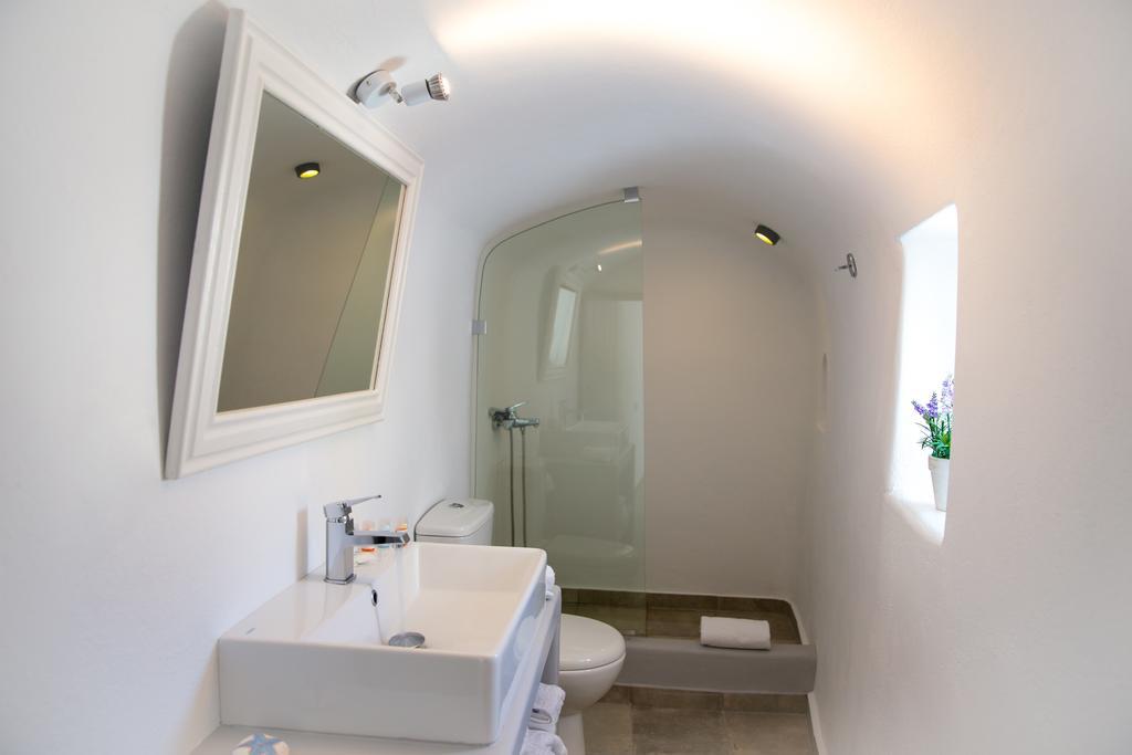 Il Melograno Traditional Cave House Karterados  Room photo